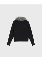 アメリカンレトロな牛角ボタンのねじれカーディガン【極上の柔らかさ・取り外し可能な毛皮襟】