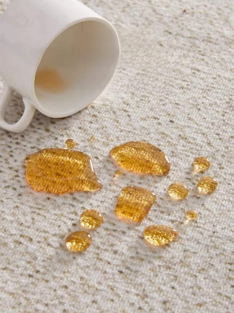 カラフルドットデザインのリビングルームカーペット：子供部屋用の高級感と安全性を実現