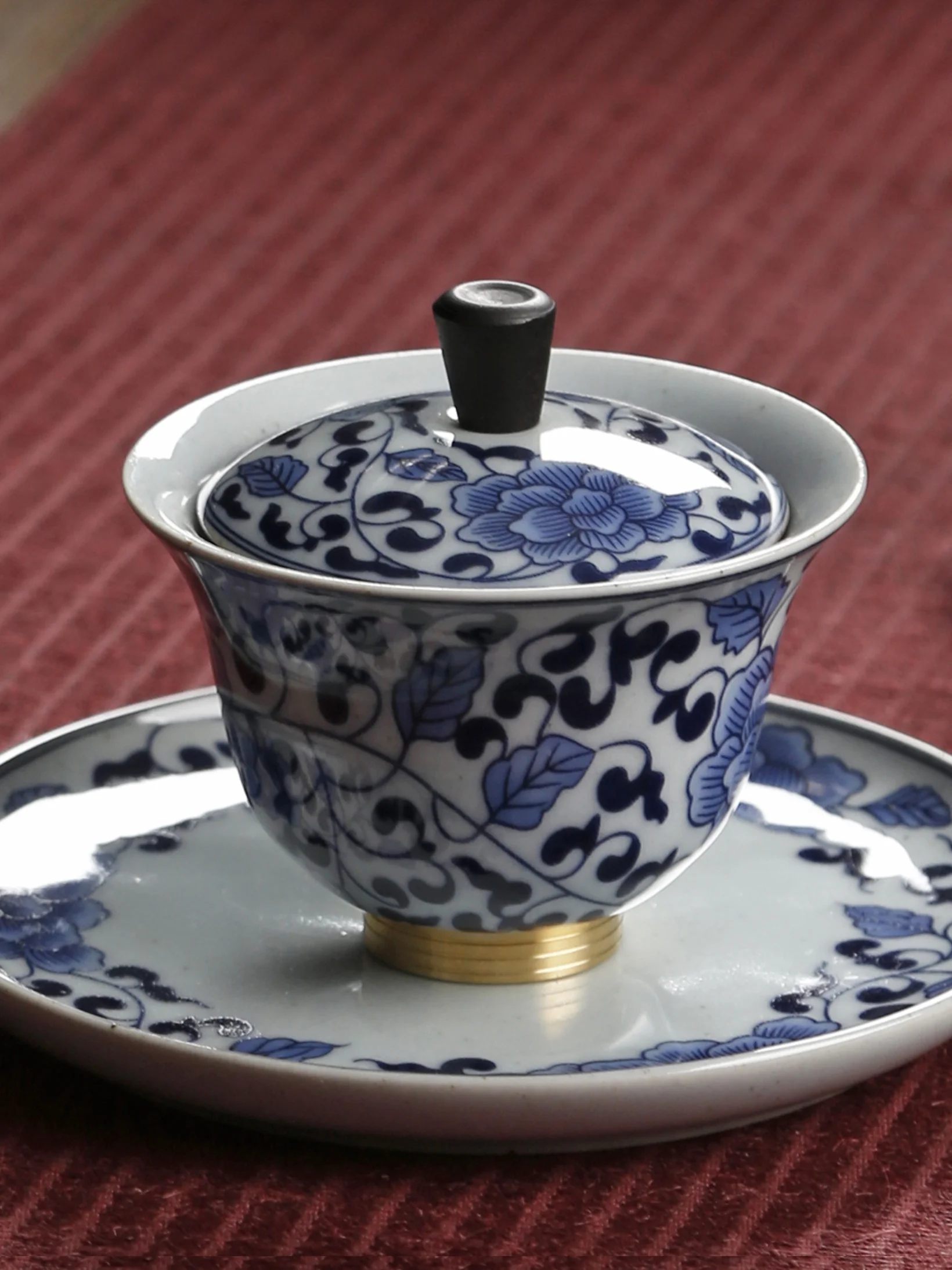 茶色と 水色の色の違いをどう理解すればいいの？厳選4選で暮らしに溶け込む選び方