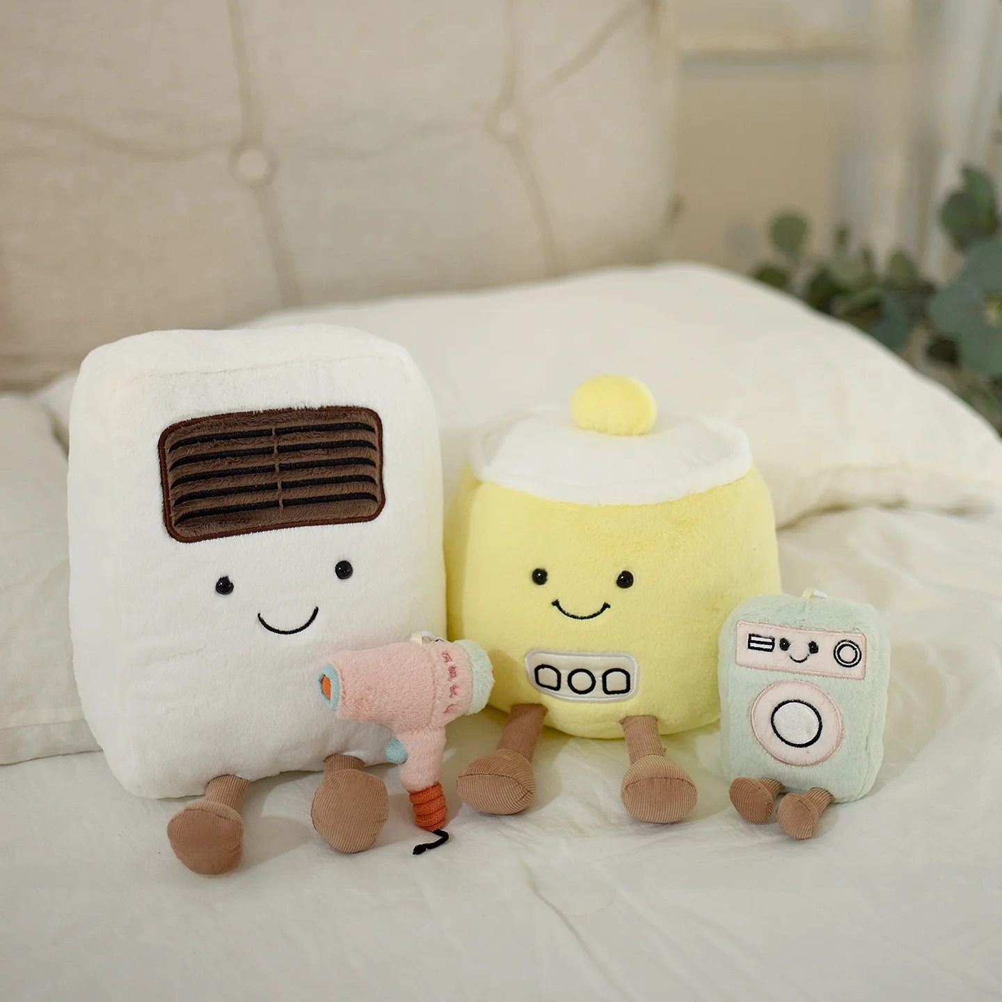 かわいい家電毛布製ぬいぐるみクッション：快適な部屋を作るための実用アイテム