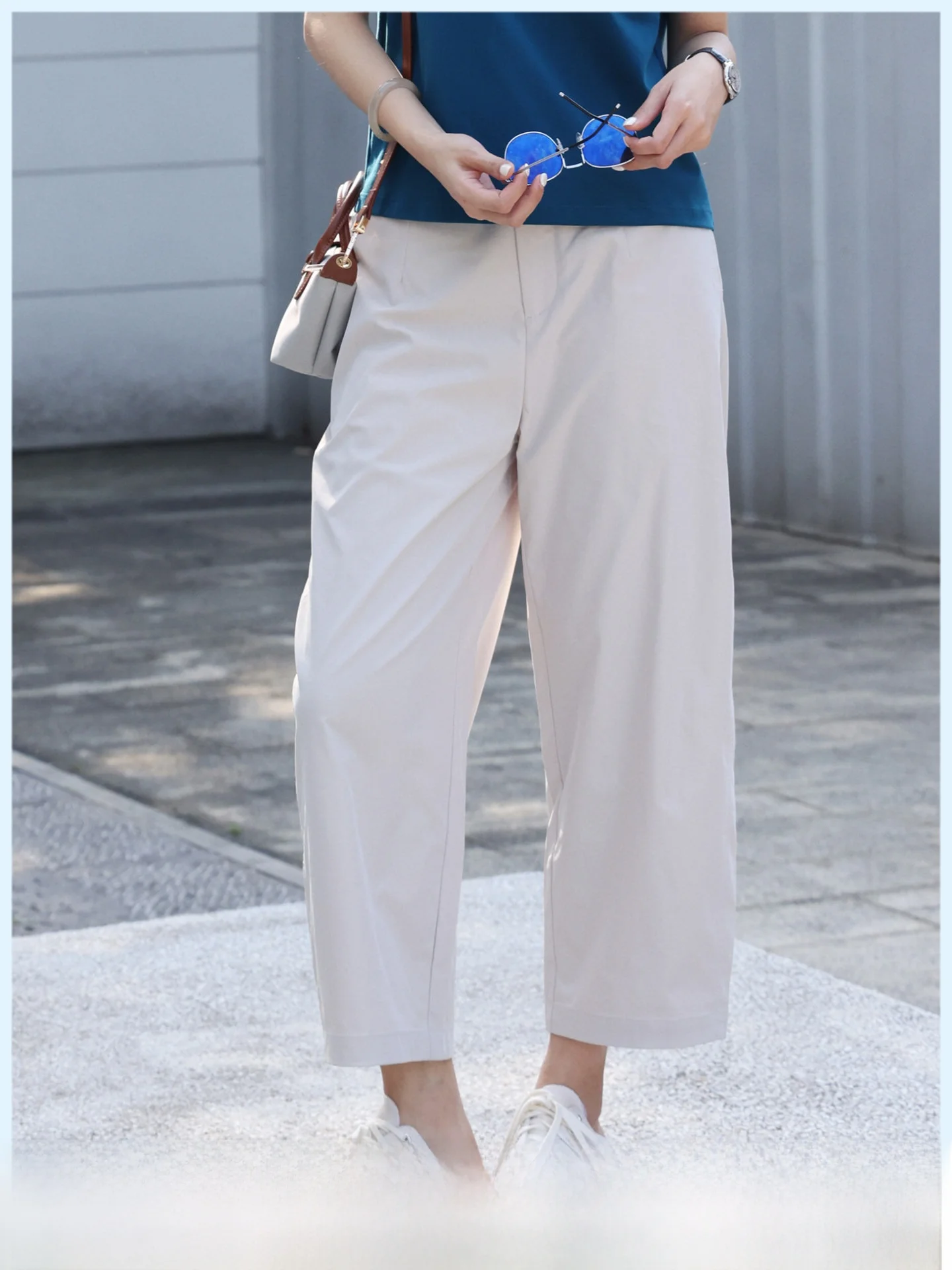 通勤服40代にぴったりなパンツは、どんなもの？