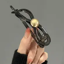 華やかなヘアアレンジに！大ぶりパールのツイストヘアクリップ【後ろ髪用・ファッションアクセサリー】