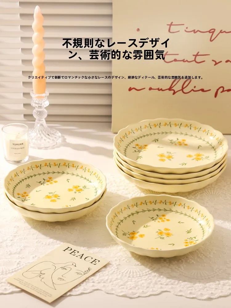 美しいデザイン！陶製料理皿【釉下彩・家庭用】の実用性と特性を徹底解説