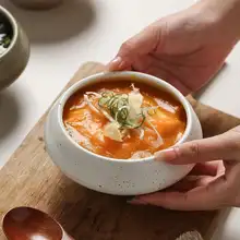 レトロな粗陶製のスープ碗【和スタイル・深め・多用途・サラダやデザートに最適】