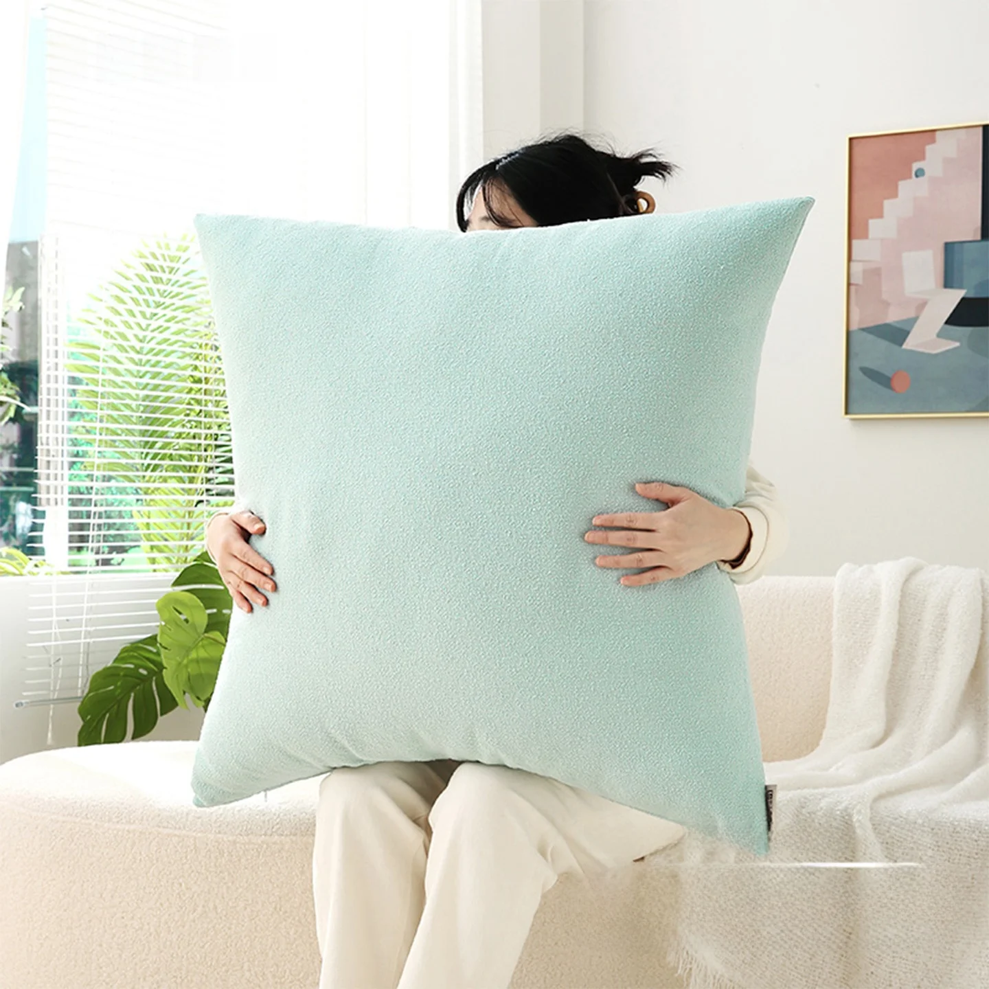 おうち時間を豊かにするための「枕」は、本当にその場にいる感覚を生み出す？
