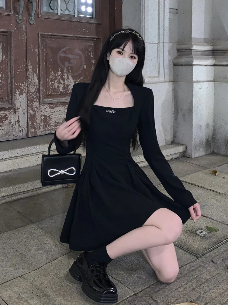 デート服冬女：大きいサイズフレンチスタイルブラックスクエアワンピースの実用性とシーン別適用