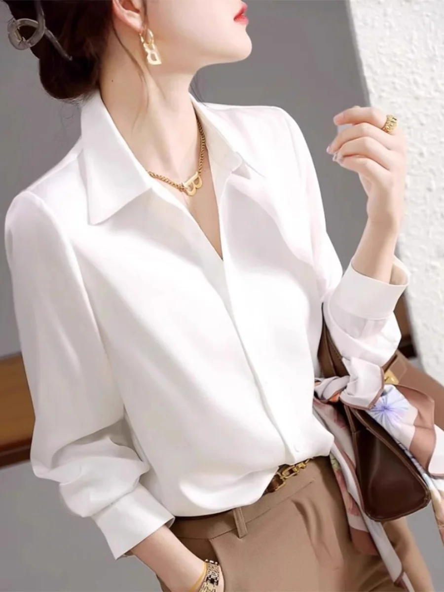 大人可愛い服 50代コーデ 完全ガイド｜白シャツで実現する落ち着きと可愛さのバランス