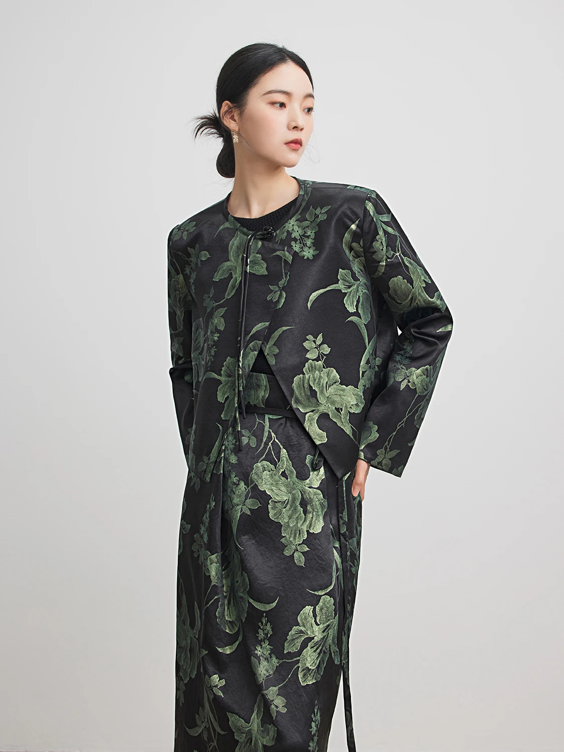 春服を選ぶときに迷うのは、本当に「色」なのか？