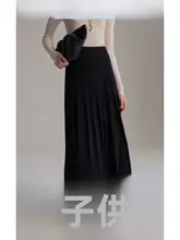 極上の柔らかさのグレーのニットプリーツスカート【冬用・Aライン・シルエットアップ】