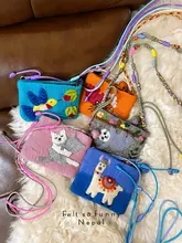 猫と鳥のデザインが愛らしい！手作りウールフェルトのショルダーバッグ【小型・クリエイティブ・コインケース兼用】
