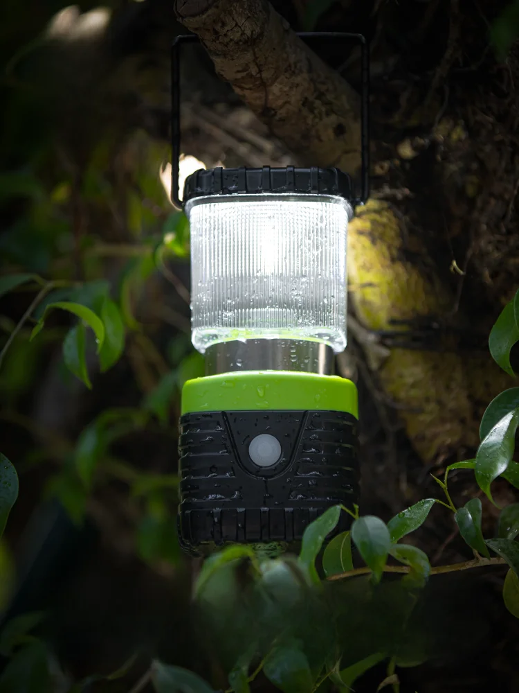 充電式LEDアウトドアキャンプランプ：キャンプ道具を節約調達する実際の結果