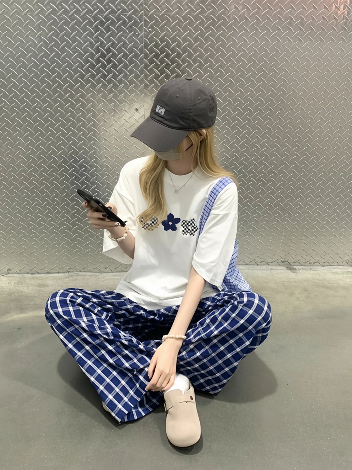 おしゃれな白いアイコンをどう選ぶ？かわいいと通勤スタイルのバランスを取るベストなTシャツとは