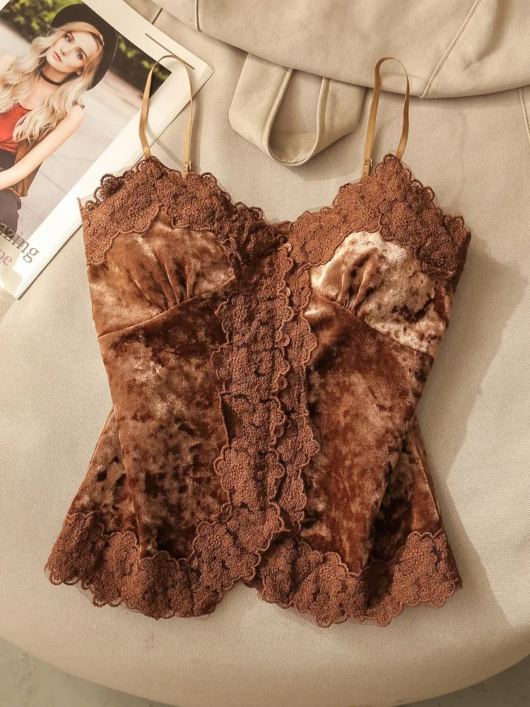 トップスのフィット感を測るための実測ガイド：萌起來のベルベットレースタンクトップ