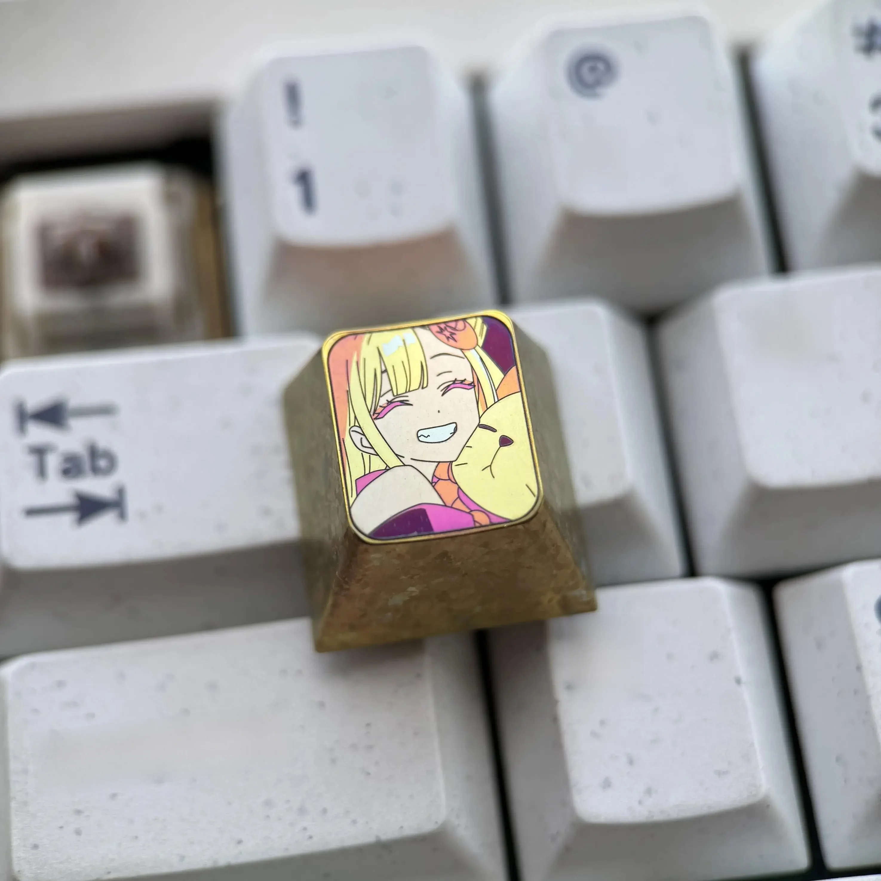 Bluetoothキーボード かわいい ってどう選ぶ？輝夜姫デザインのチタンキーボードが注目する理由