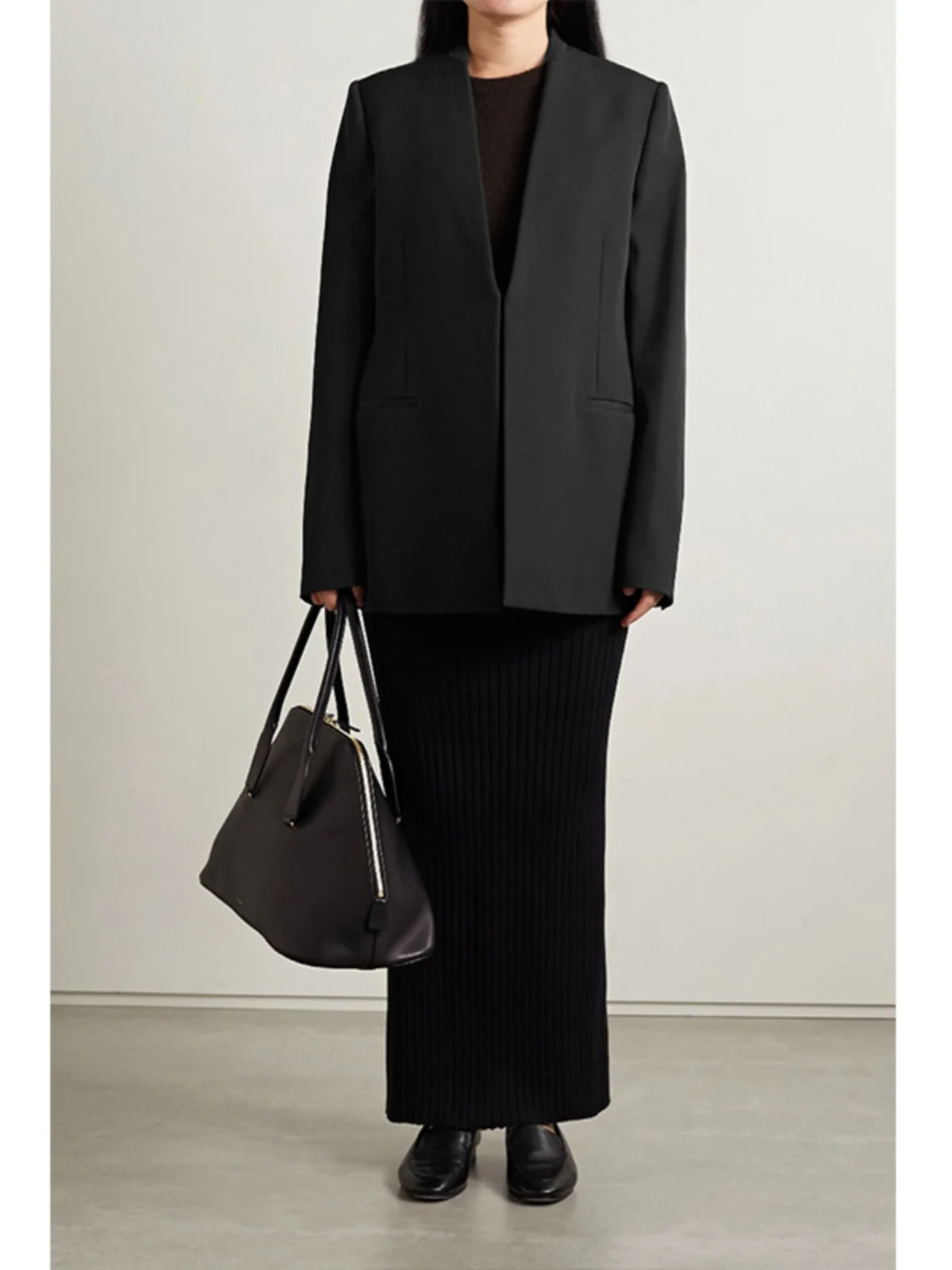 ユニクロのジャケットで通勤スタイルを完璧にできる方法は？