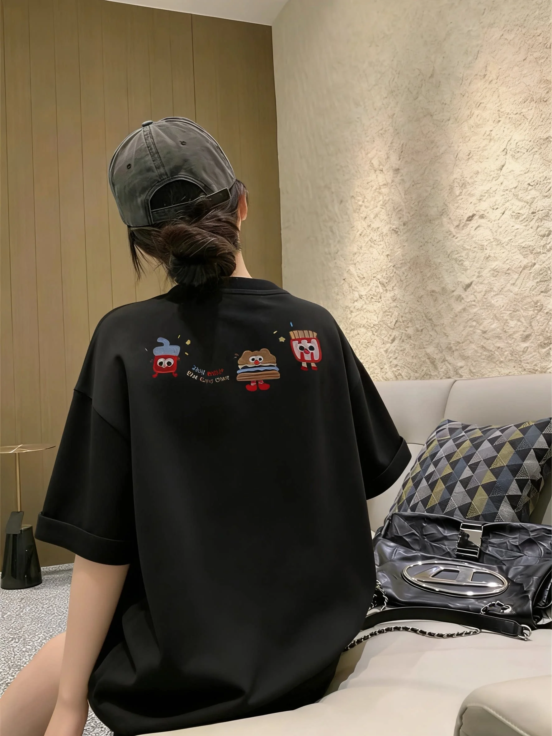 漫画Tシャツを選ぶときに迷うなら、この1点がキーワードになる！