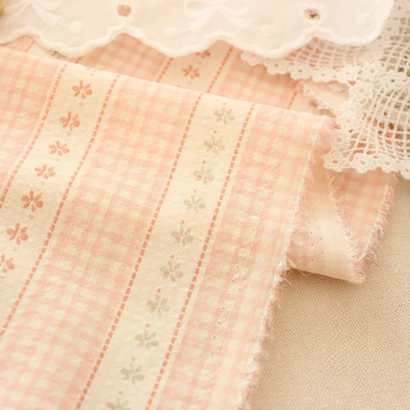 ハンドメイドの花柄生地【プリント布・服飾用・DIY】：ピンストライプパターンの実用性と適用シーン