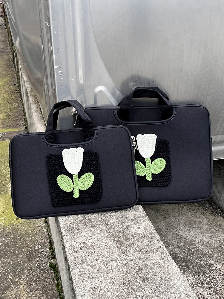 通勤と通学の間で迷うあなたへ：PCキャリーバッグは本当に「見た目」で決まるの？