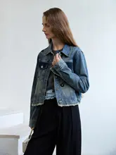 立体的なビーズ装飾花柄のブルーウォッシュデニムジャケット【女性用・秋季・ショート丈】