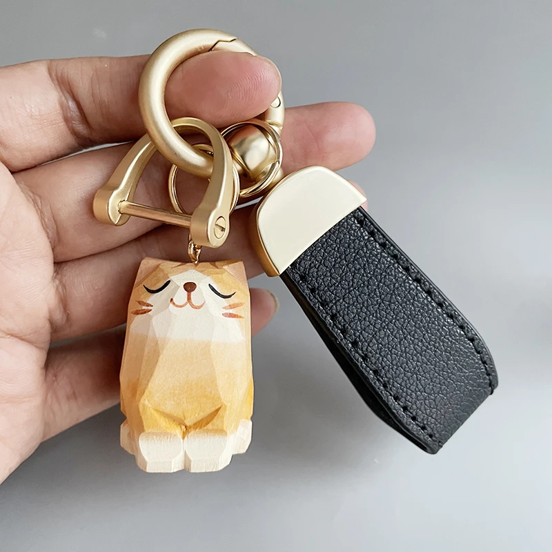 アンダー テール キーホルダー は本当に必要？大人向けのカバンにつけられる、心を癒す木彫り猫のキーホルダーとは