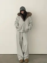 2way着用可能なリバーシブルファーセーター【中長丈・フード付き・ジップアップ・冬用】