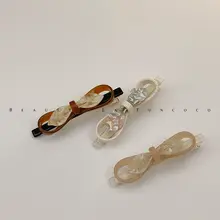 フランス風のヘアクリップ【ブラックエッジ・シンプルデザイン・前髪用】