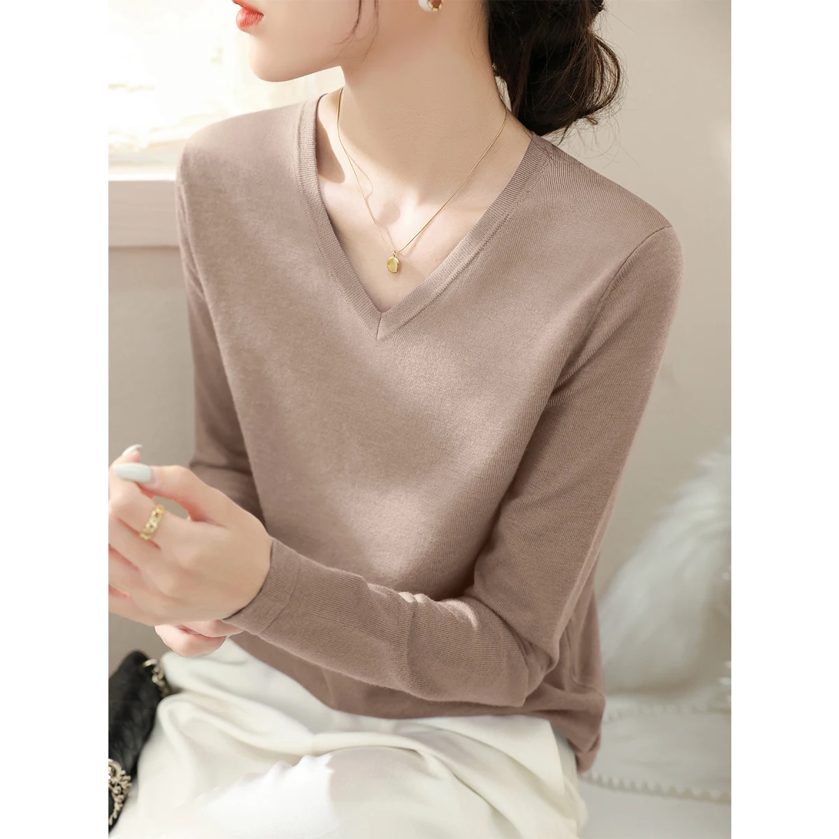 大人可愛い服 40代コーデ 完全ガイド｜色とシルエットのバランスで失敗しない