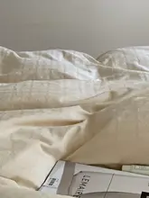 アイボリー幾何学模様の高級感ある転写ベッドシーツ【長綿使用・四点セット対応】