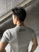 半袖Tシャツ メンズ 高ストレッチ 薄手 スリムフィット 袖口リブ 筋肉強調 カジュアル ジム フィットネス 夏