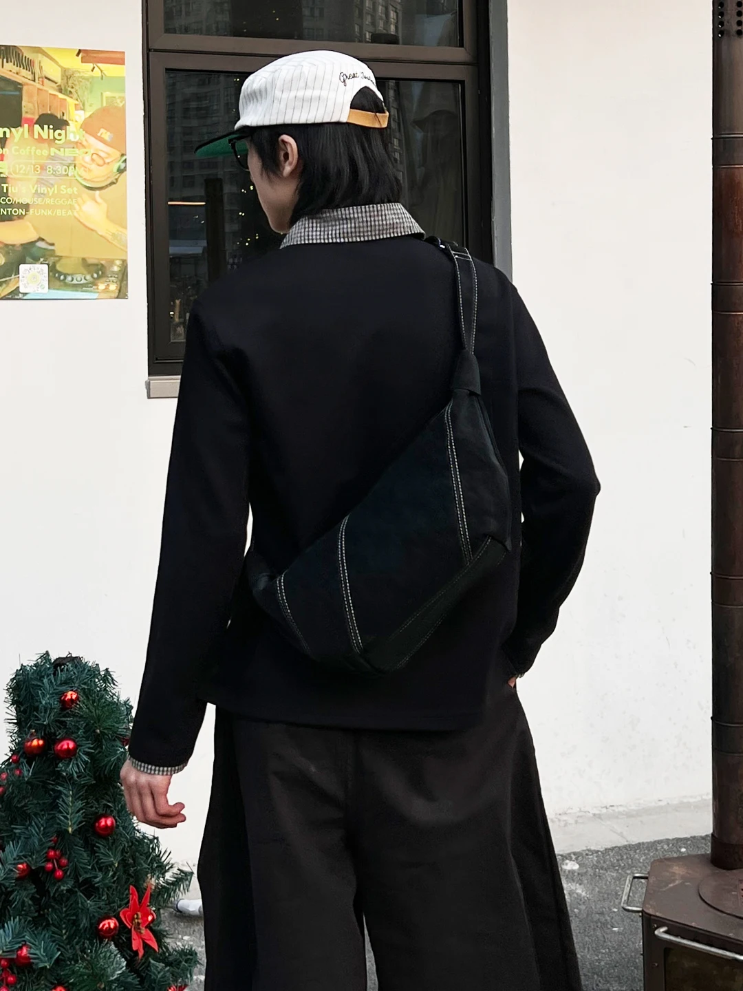 string bag とは何か：水饺形の多機能斜挎バッグの定義と実用性