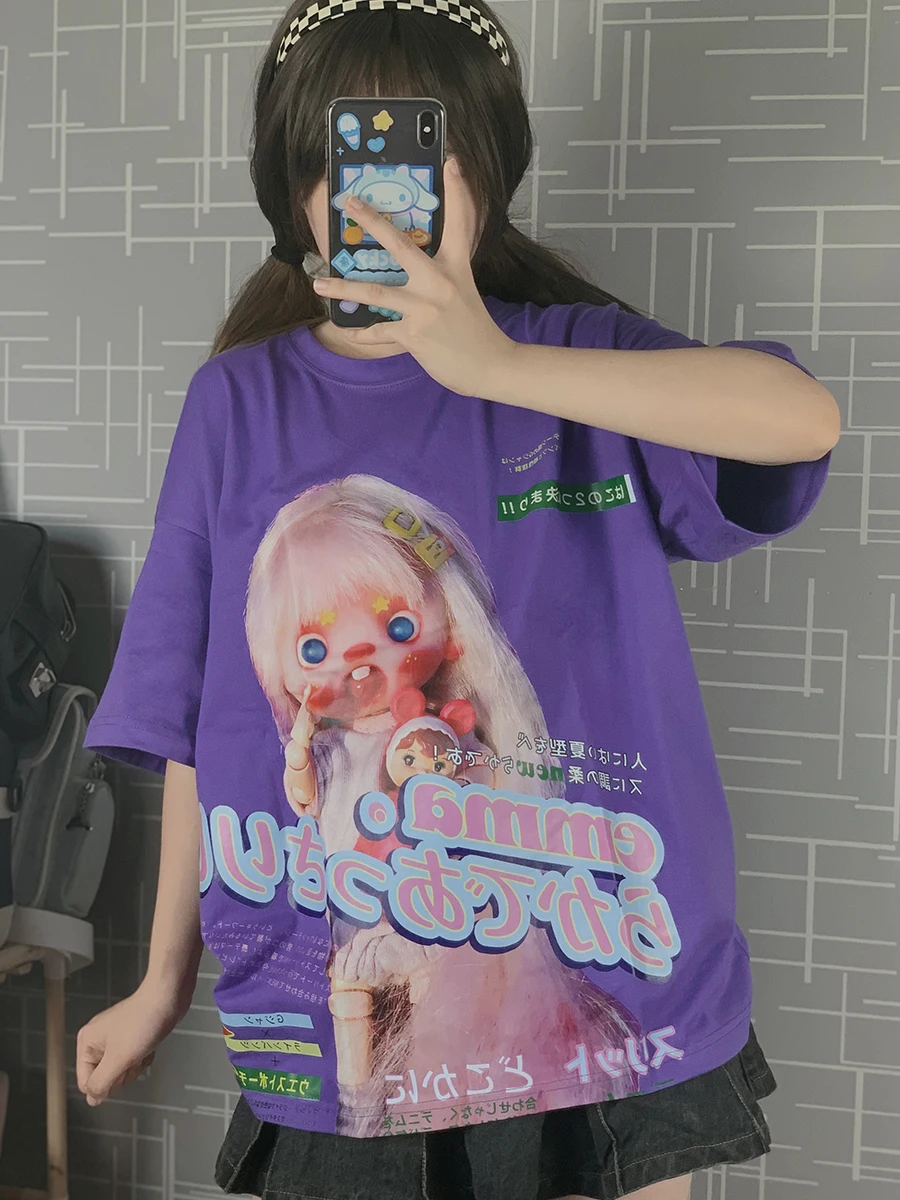 原宿風ルーズフィットTシャツ：レトロデザインとチュニックスタイルの日常着としての実用性