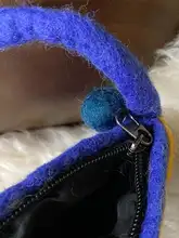 星空デザインの小さなアヒルのフェルトショルダーバッグ【ネパール手作り】