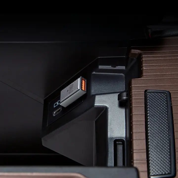 Type-C変換アダプター【車載充電器用・USB対応】