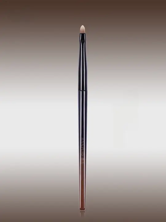 小型フラットヘッド コンシーラーブラシ【涙袋・シミ・シワ・クマ対策】