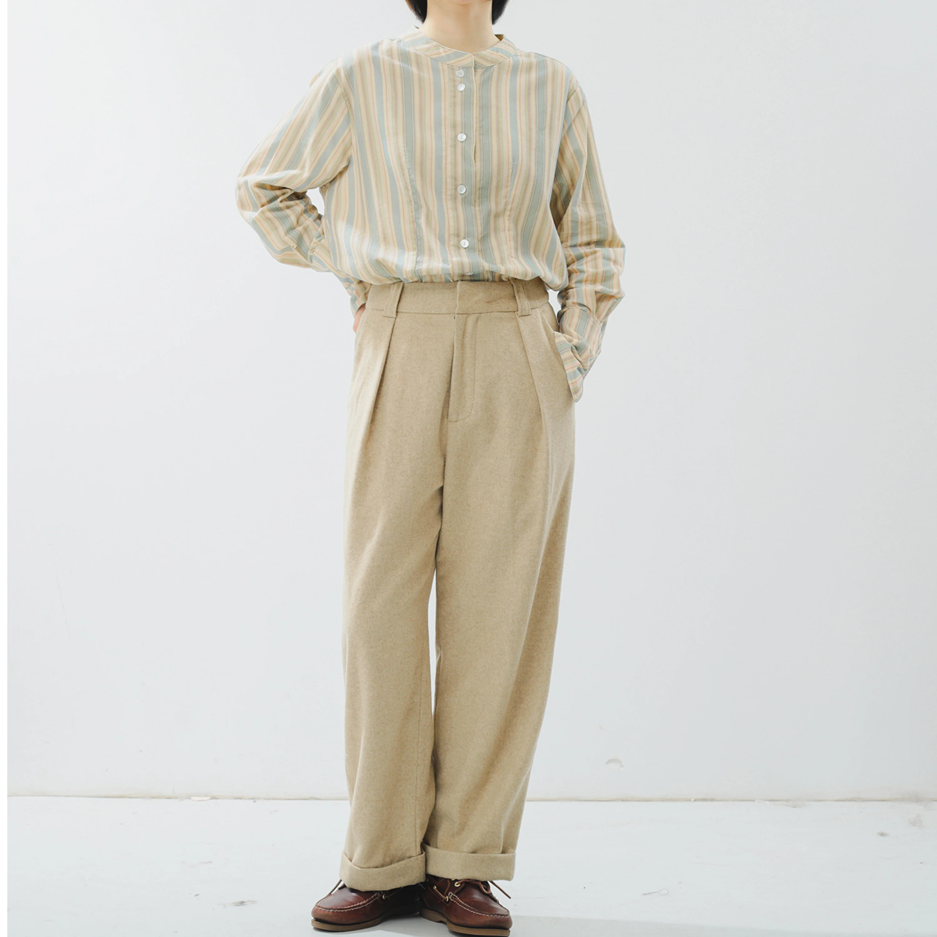 入学式 ママ コーデ 40代 | ストライプシャツで見た目年齢を若く見せる完全ガイド