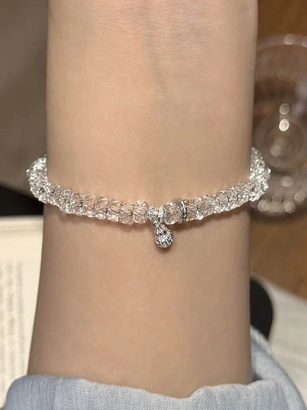 40代の女性にぴったりなブレスレットは、自然と心を癒す「ゴーヤモチーフの白水晶ブレスレット」？