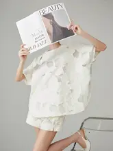白色肌理感の立裁短袖Tシャツ【新中式・盤扣デザイン】高腰ショートパンツ（セットアップ対応）