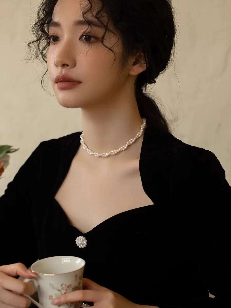 二重重ね付けパールネックレス：高級感とデコルテラインにフィットする日韓スタイルの選択肢
