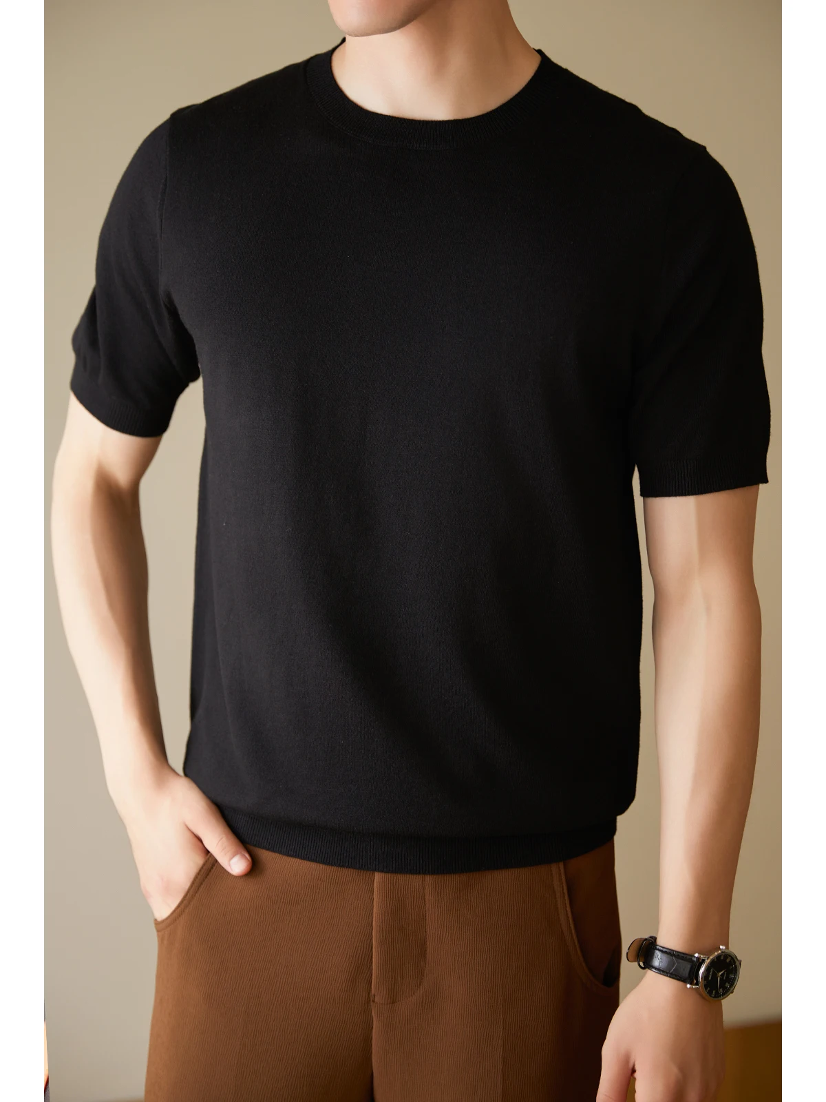 ショートスリーブTシャツは、本当に夏だけのアイテムなの？