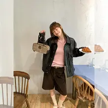 バミューダスタイル スエード素材のフィットショートパンツ【ストレートカット・カジュアル】
