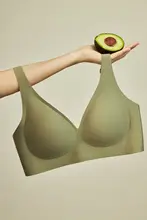 バストを美しく引き締め！無痕のノンワイヤーブラ【防下垂・大きいサイズ・薄型】