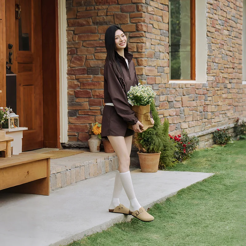 下駄 サンダルを選ぶときに迷うのは、本当に「足の疲れ」なのか？