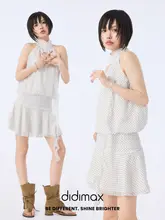 白の水玉無袖ハイネックドレス【短め・甘いデザイン】