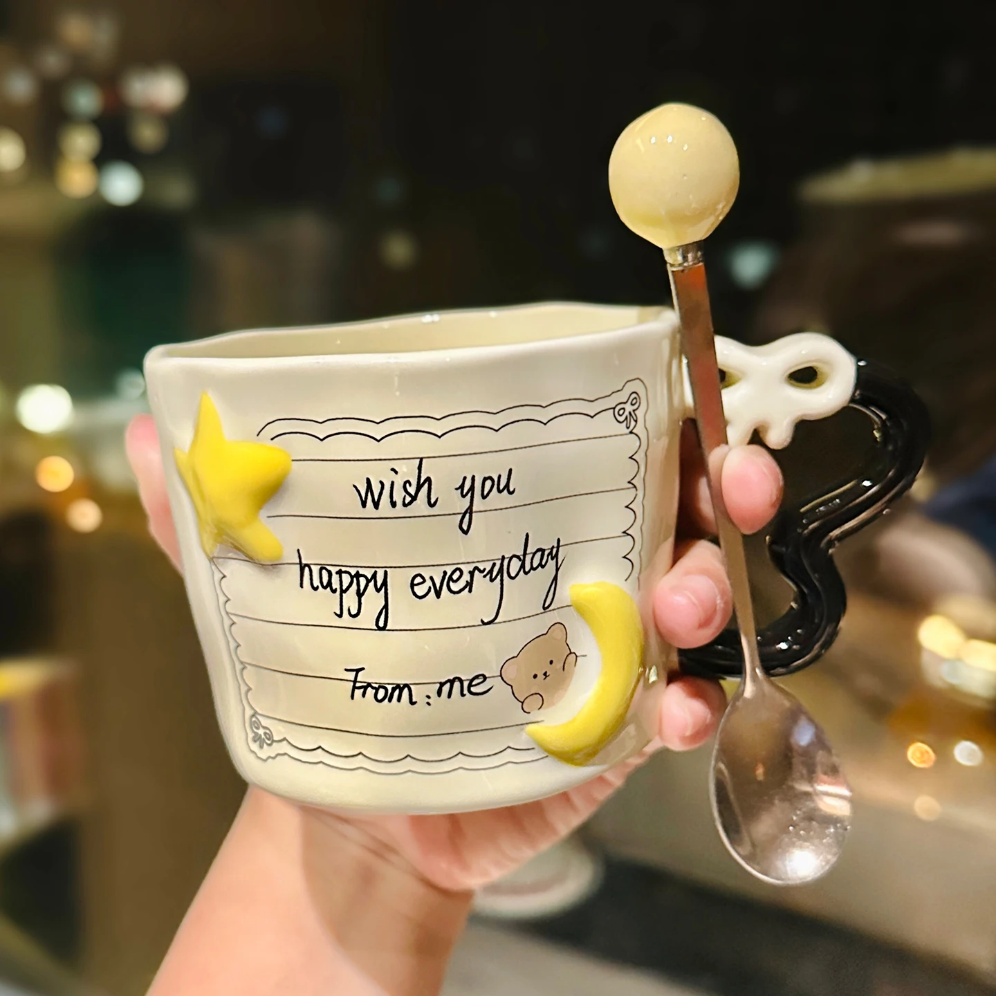 星と月のデザインが特徴！陶製マグカップの高級感と実用性を徹底解説