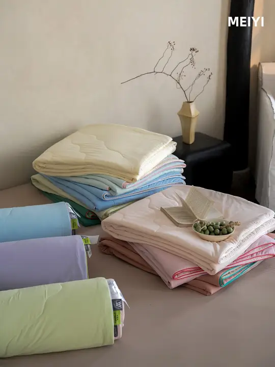 肌触りが良い夏用冷感布団【極上の柔らかさ・エアコン対応・薄手】