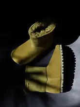 柔らかいムートンのトレンディな雪用ブーツ【優れた柔らかさ・一体型デザイン】