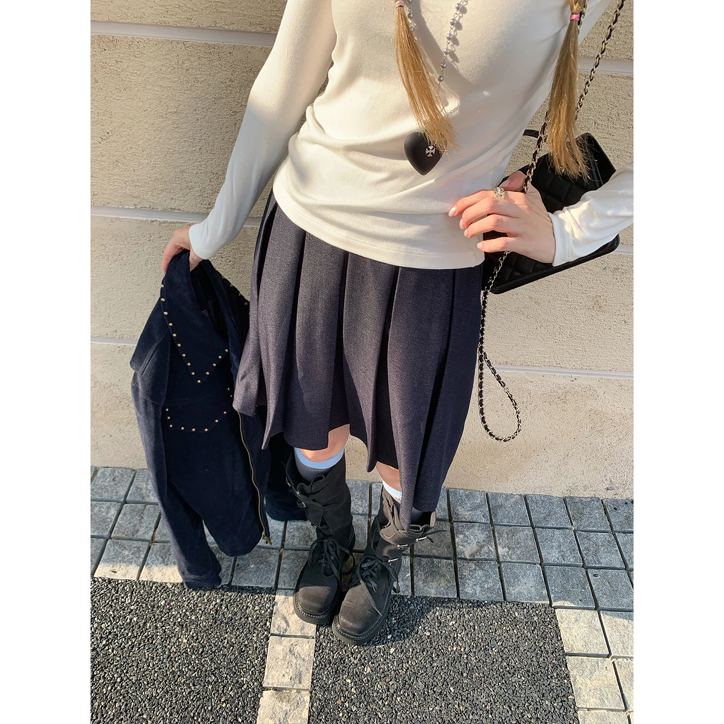 彼女に着せたい、通勤でもデートでも使えるスカートは？