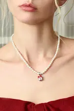 人造珍珠のネックレス【シンプルデザイン・女性用・高級感あり】