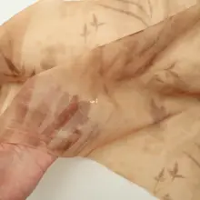 薄手透け感のあるテクスチャー！カラメルブラウンの葉柄染め化学繊維天絲生地【漢服用】