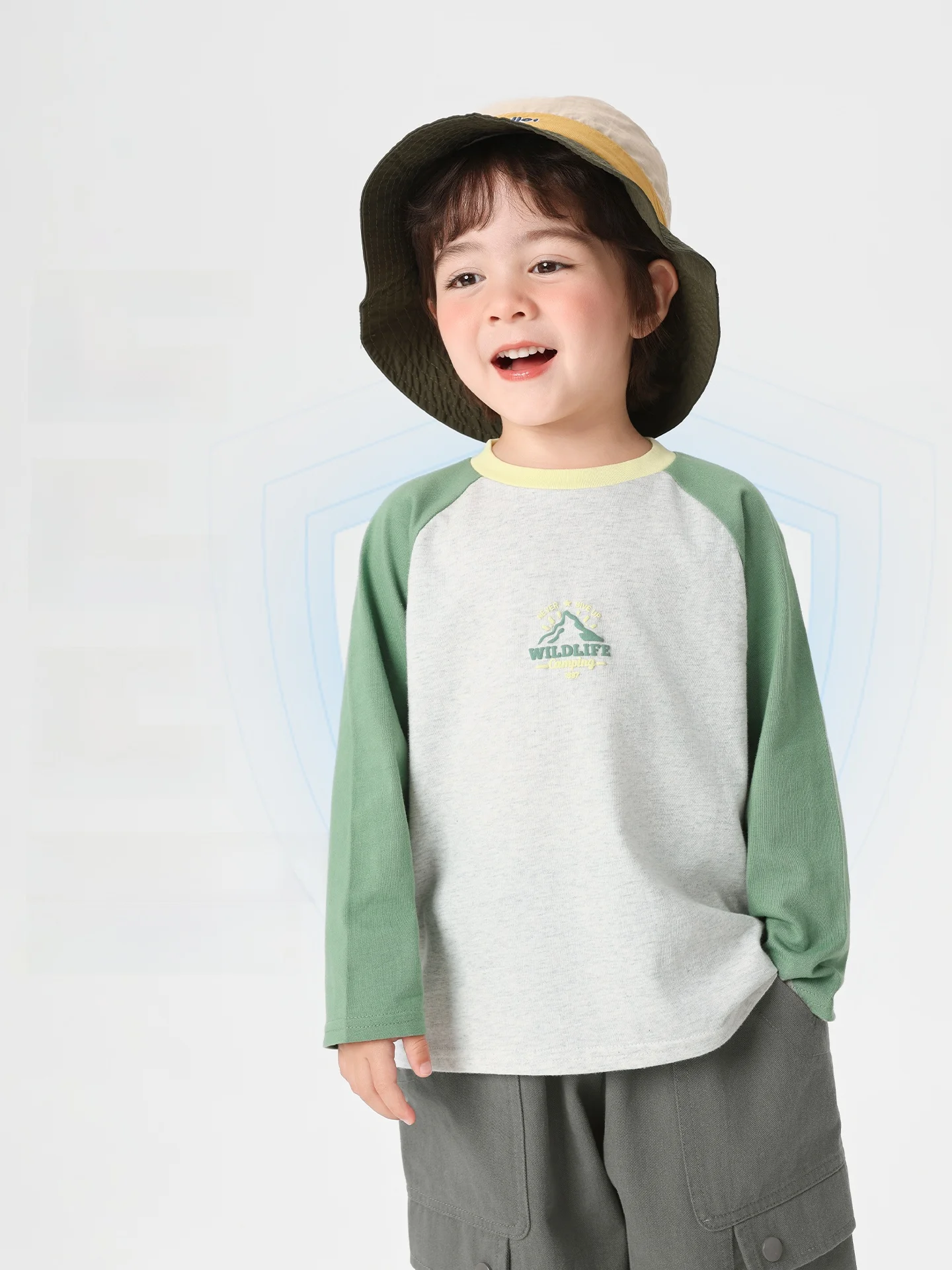 小学一年生の男の子にどんな服がおすすめ？おしゃれと実用性のバランスを取るベストな選択とは
